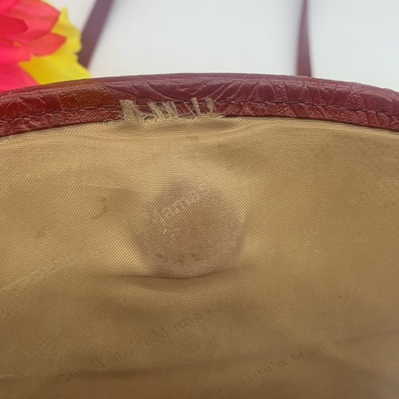 Gun Tote’n Mamas red leather crossbody bag w/ studs. Gun holder missing MCB4525A - Picture 3 of 16